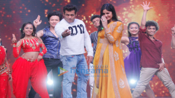 WATCH: Katrina Kaif shows off Salman Khan’s favourite dance moves