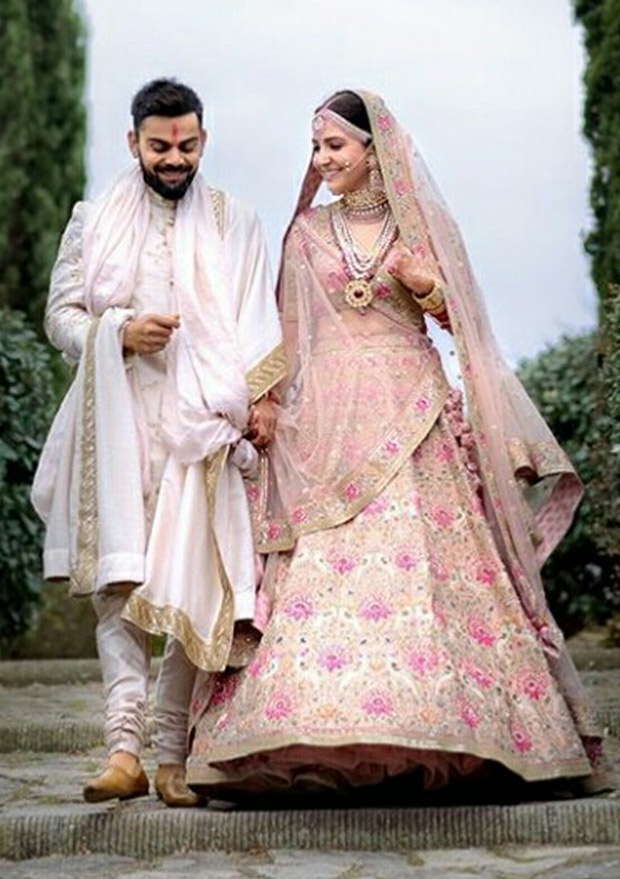 WATCH Virat Kohli left in 'awe' when his bride Anushka Sharma walks down to the aisle (10)