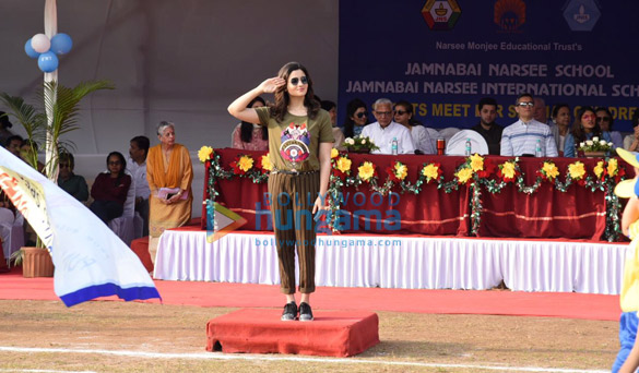 When Alia Bhatt revisited memories at her alma mater Jamnabhai Narsee Monjee (2)