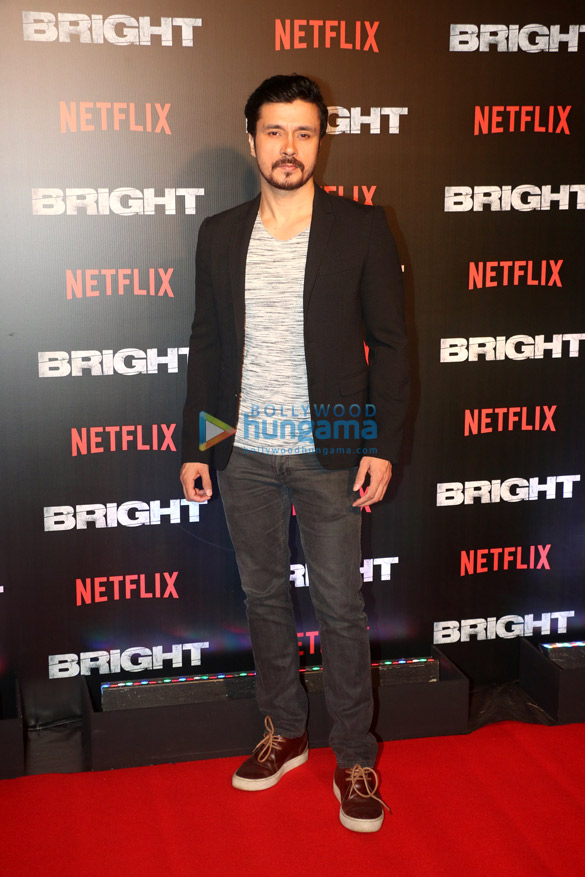 will smith and others grace the premiere of bright 7
