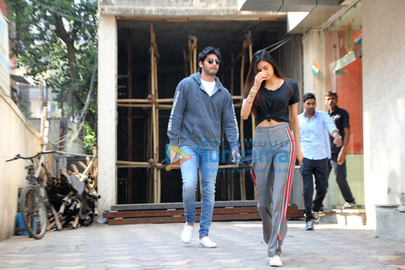 aahan shetty and athiya shetty spotted at a clinic 3