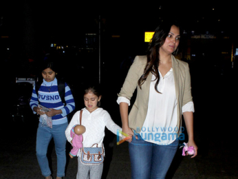 Aamir Khan, Hrithik Roshan and others snapped at the airport