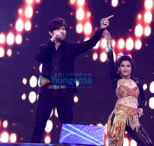 aamir shah rukh amitabh deepika grace umang 2018 16