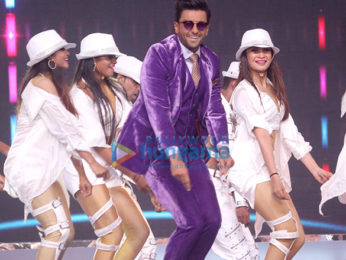 Aamir Khan, Shah Rukh Khan, Amitabh Bachchan, Deepika Padukone and others grace ‘Umang 2018'