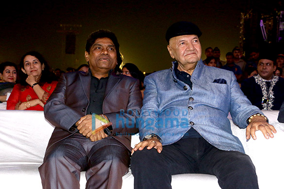 aamir shah rukh amitabh deepika grace umang 2018 37