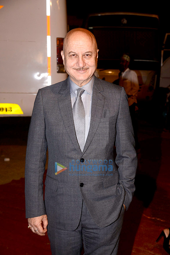 aamir shah rukh amitabh deepika grace umang 2018 65