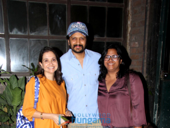 Aftab Shivdasani, Riteish Deshmukh and Anupama Chopra spotted at Pali Village Cafe