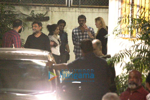 akshay kumar twinkle khanna and r balki spotted at sunny super sound in juhu 4