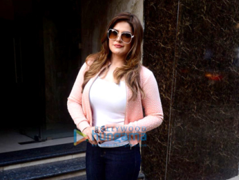 Akshay Kumar, Zareen Khan and Karan Kundra snapped in Juhu