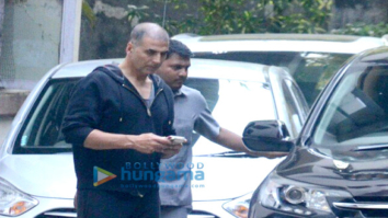Akshay Kumar snapped in Juhu