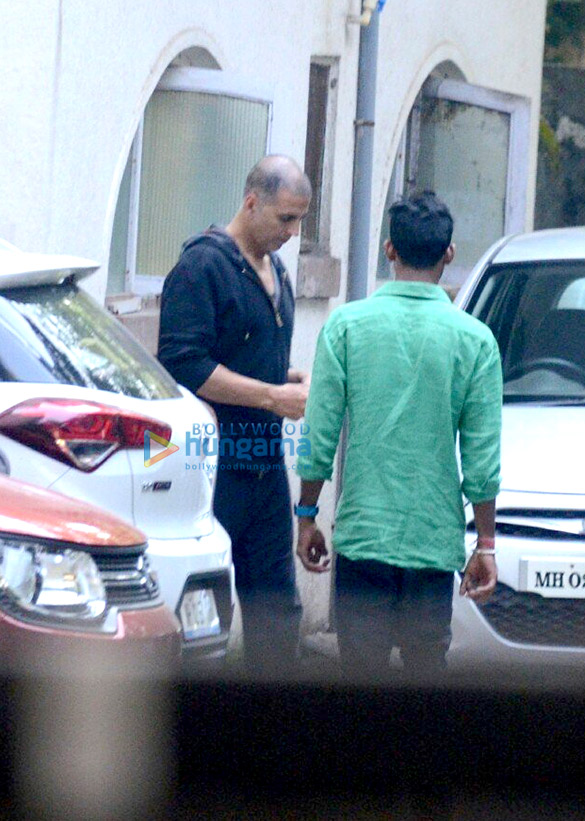 akshay kumar snapped at juhu 2