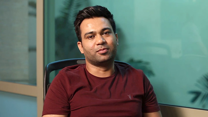 Ali Abbas Zafar’s SUPERB Comment On Rajkumar Hirani | Salman Khan | Twitter Fan Questions Ali Abbas Zafar’s SUPERB Comment On Rajkumar Hirani | Salman Khan | Twitter Fan Questions