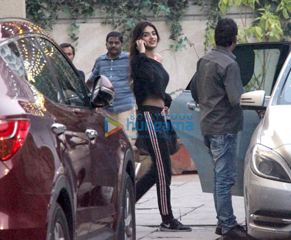 alia bhatt sara ali khan and others snapped at the gym 3