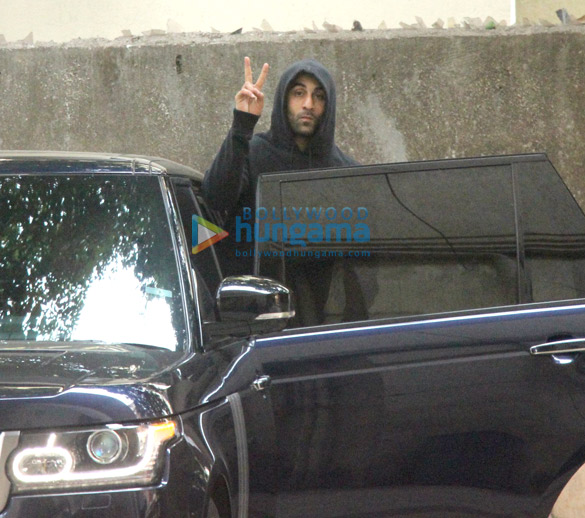 alia bhatt and ranbir kapoor spotted after dance rehersals in khar 3