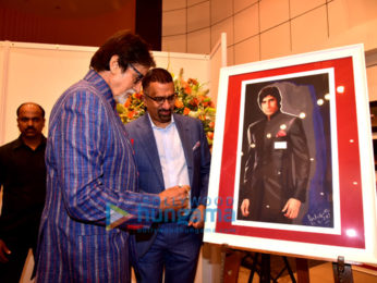 Amitabh Bachchan graces at Dilip De's art event