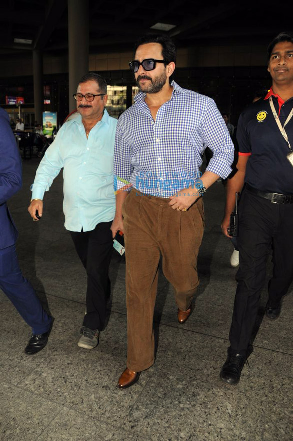 anushka sharma sonakshi sinha and others snapped at the airport 1