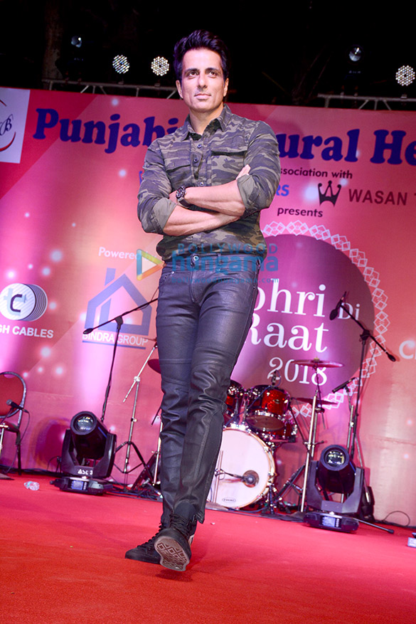 ayushmann khurrana sonu sood and jeetendra at lohri di raat 2018 3