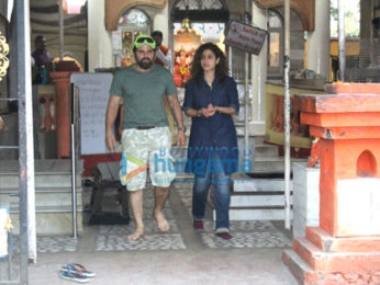Bakhtiyaar Irani and his wife Tanaz Irani at Shiv Shankar Ganesh Mandir, Juhu