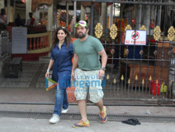 Bakhtiyaar Irani and his wife Tanaz Irani at Shiv Shankar Ganesh Mandir, Juhu