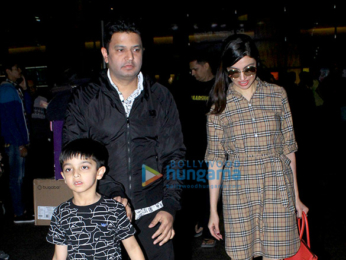 Bhushan Kumar snapped with his family snapped at the airport