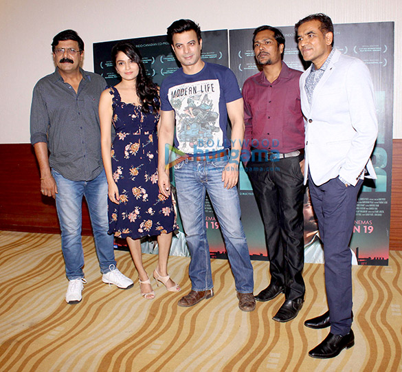 celebs grace the scpecial screening of the movie union leader 1