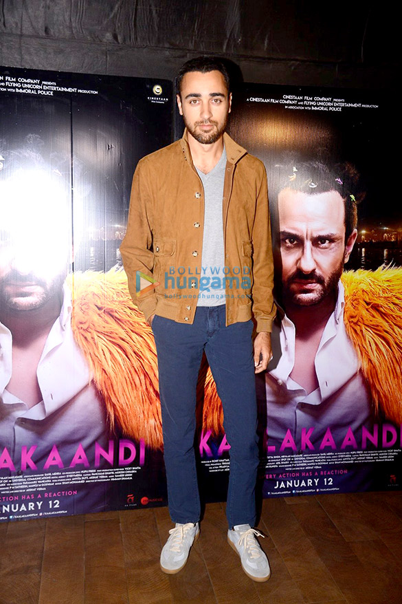 celebs grace the special screening of kaalakaandi 3