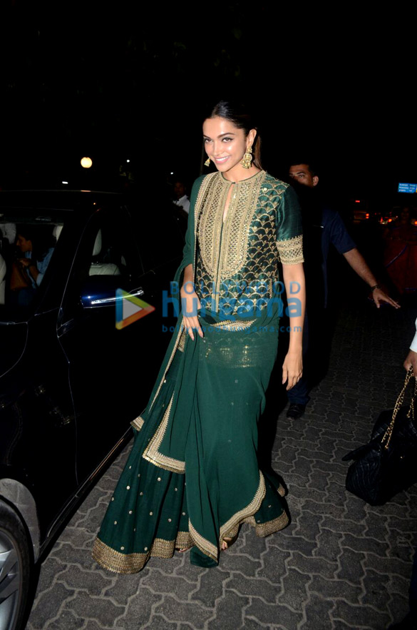 deepika padukone snapped at maharaja bhog restaurant 6