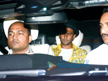 Deepika Padukone, Ranveer Singh, Alia Bhatt, Ranbir Kapoor, Kareena Kapoor Khan, Hrithik Roshan and others attend a bash at Shah Rukh Khan's house