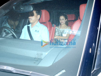 Deepika Padukone, Ranveer Singh, Alia Bhatt, Ranbir Kapoor, Kareena Kapoor Khan, Hrithik Roshan and others attend a bash at Shah Rukh Khan's house