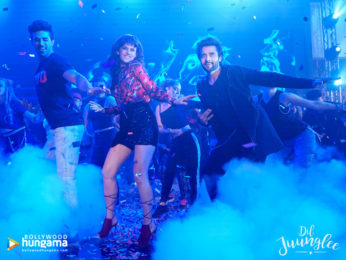 Wallpaper Of The Movie Dil Juunglee