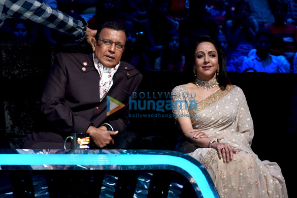 hema malini snapped on the sets of dance india dance 1