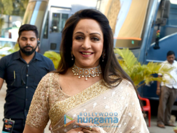 Hema Malini snapped on the sets of Dance India Dance