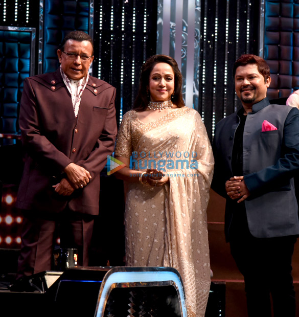 hema malini snapped on the sets of dance india dance 5