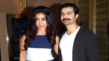 Here’s how Ashmit Patel’s romantic proposal to Maheck Chahal in Paris shifted to a quaint café in Spain
