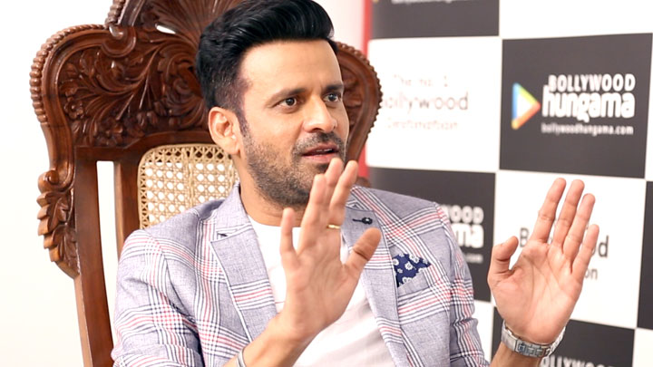 “I Would Be A FOOL To Take A DIG At Akshay Kumar”: Manoj Bajpayee | Aiyaary “I Would Be A FOOL To Take A DIG At Akshay Kumar”: Manoj Bajpayee | Aiyaary
