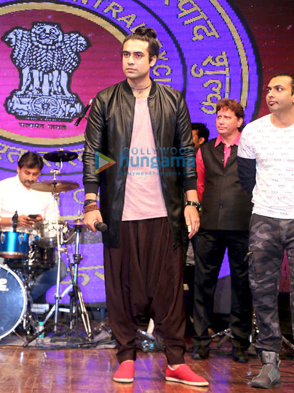 jubin nautiyal grace the international customs day 4