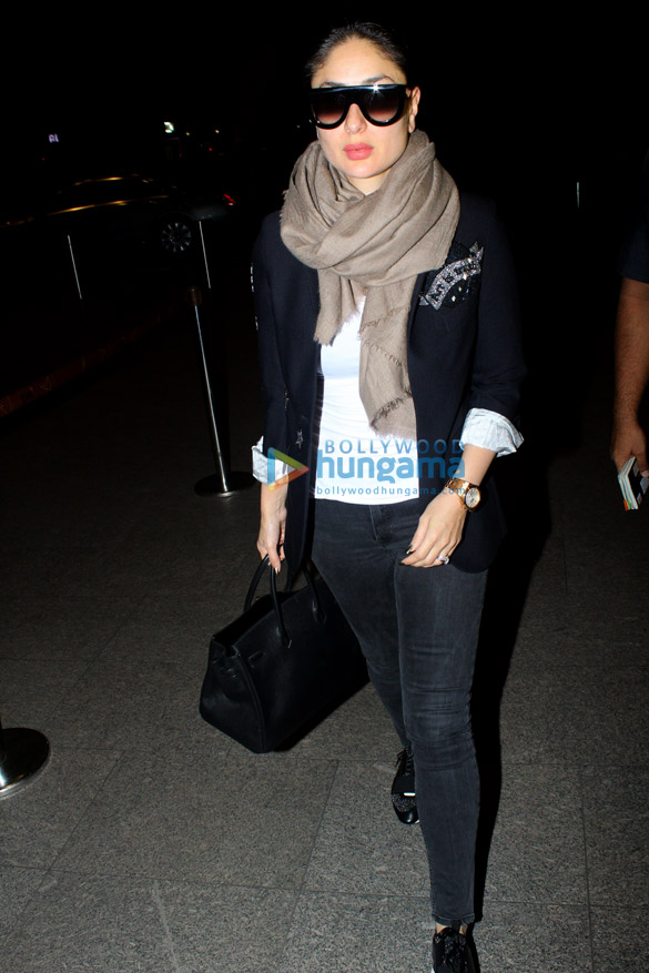 kareena kapoor khan and kartik aaryan snapped at the airport 1