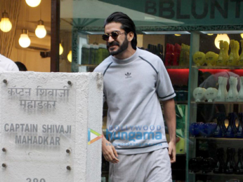 Kriti Sanon and Harshvardhan Kapoor snapped at B-Blunt in Juhu