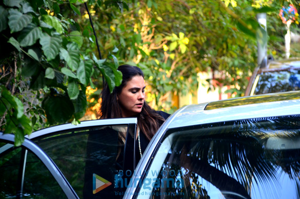 lara dutta snapped in mumbai 3