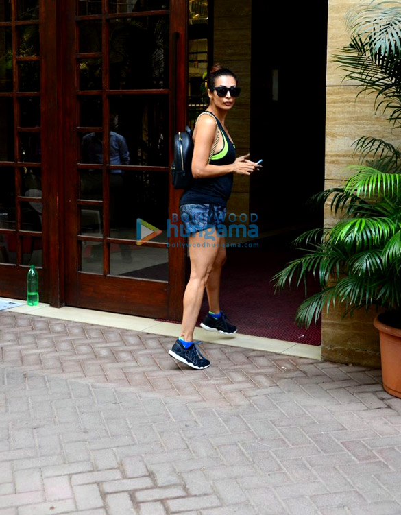 malaika arora spotted after gym session in bandra 4