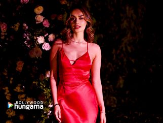 Celebrity wallpaper of Manushi Chhillar