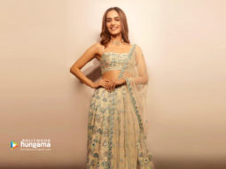 Celebrity wallpapers of Manushi Chhillar