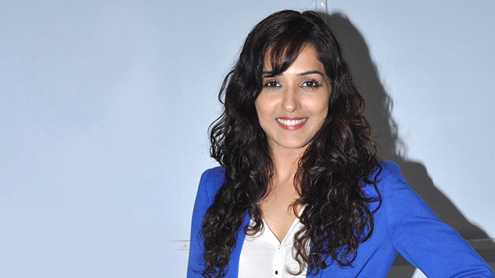 “I Was Listening To A Song From Roja And Then Suddenly…”: Neeti Mohan “I Was Listening To A Song From Roja And Then Suddenly…”: Neeti Mohan
