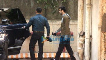 Ranbir Kapoor snapped outside his gym