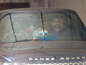 Ranbir Kapoor spotted at bandra