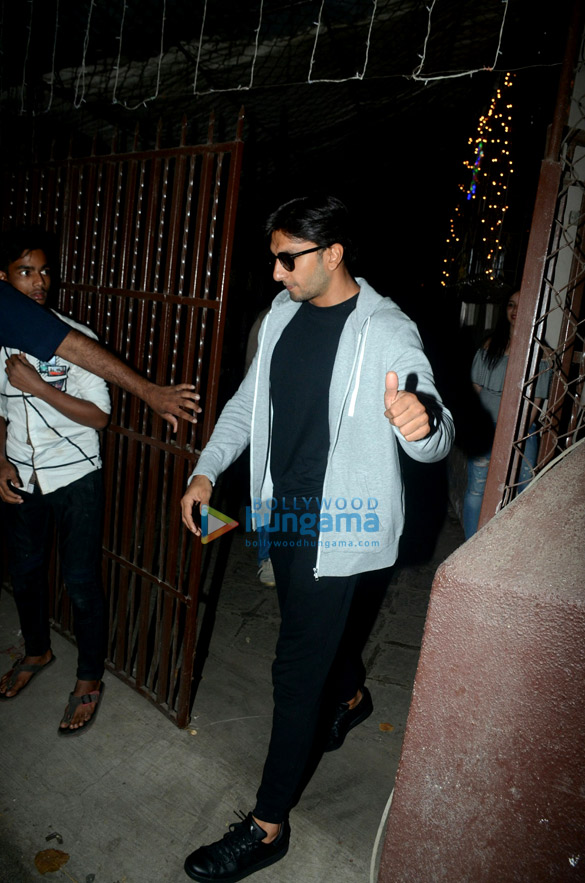 ranbir singh snapped at a recording studio in bandra 6