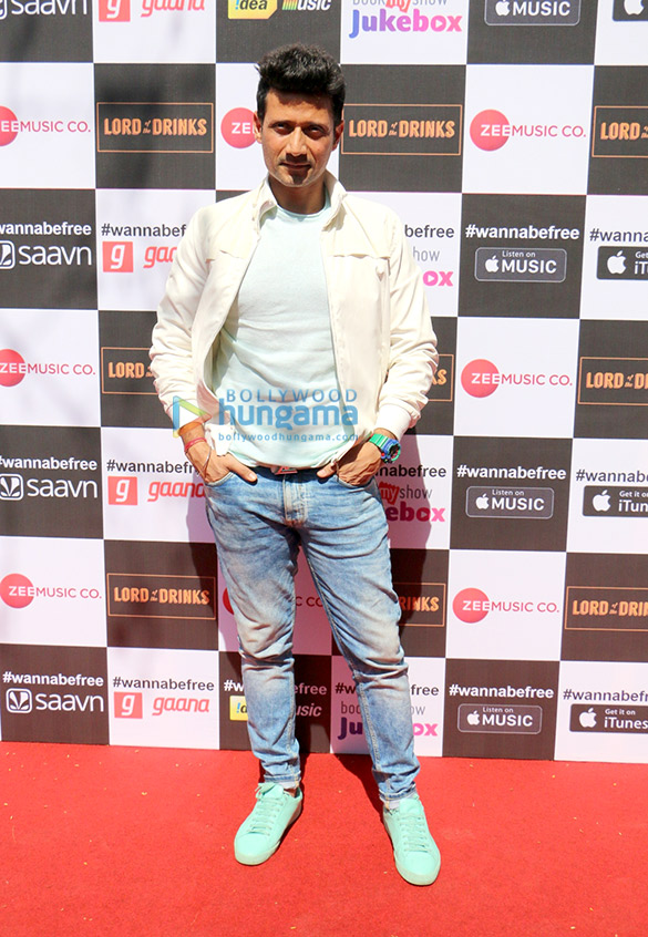 richa chadha and shibani kashyap unveil their new single wannabe free 4