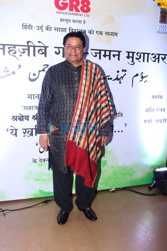 rishi kapoor snapped attending a book launch 4