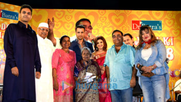 Rohit Roy, Varsha Usgaonkar and others grace Dr. Mukesh Batra’s concert ‘Yaadon Ki Bahaar 8’