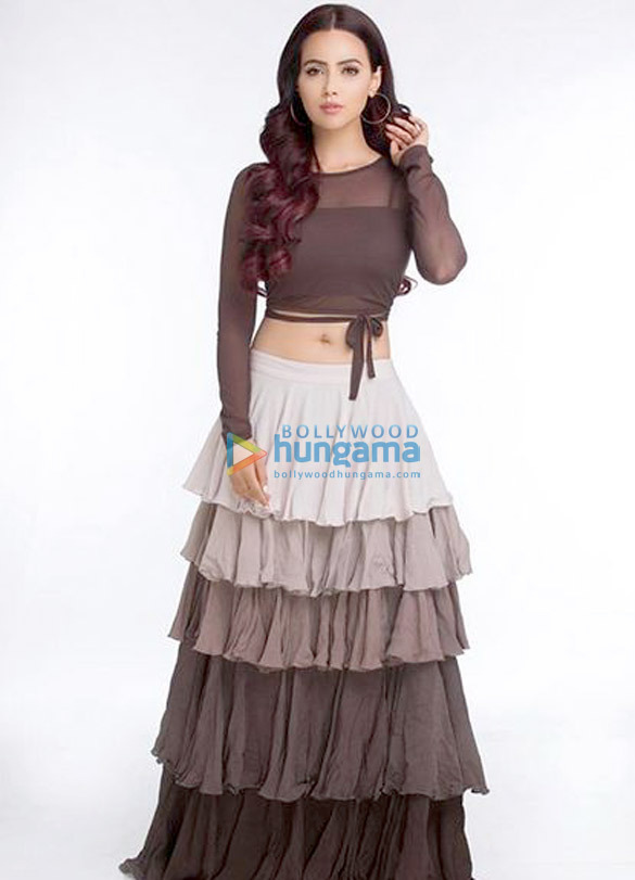 sana khan 42